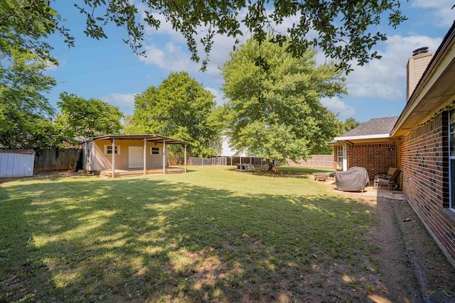 1505 Leach St, Kilgore, TX 75662 - view of yard