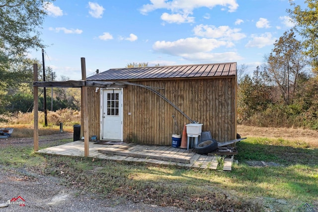 view of outbuilding