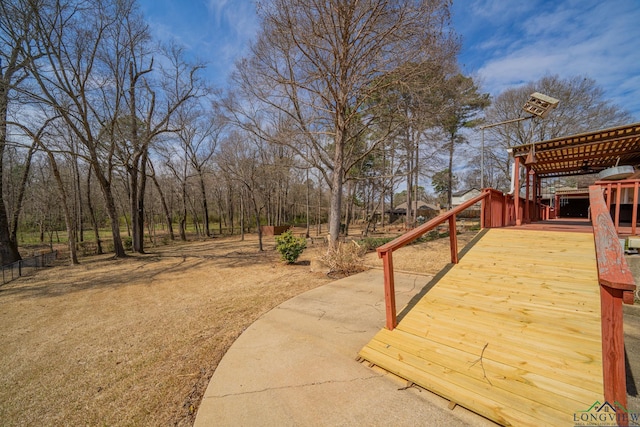 807 Vicksburg Ct, Longview, TX 75601 - view of yard