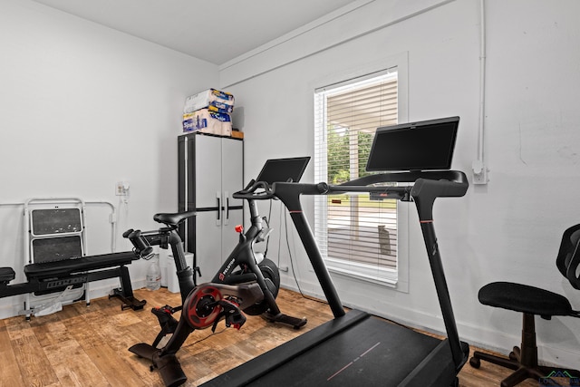 22732 Interstate 20e, Winona, TX 75792 - exercise area with wood finished floors
