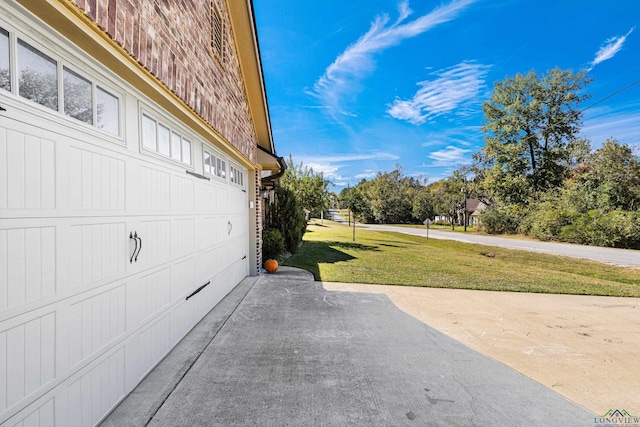 123 Park Dr, Kilgore, TX 75662 - view of garage