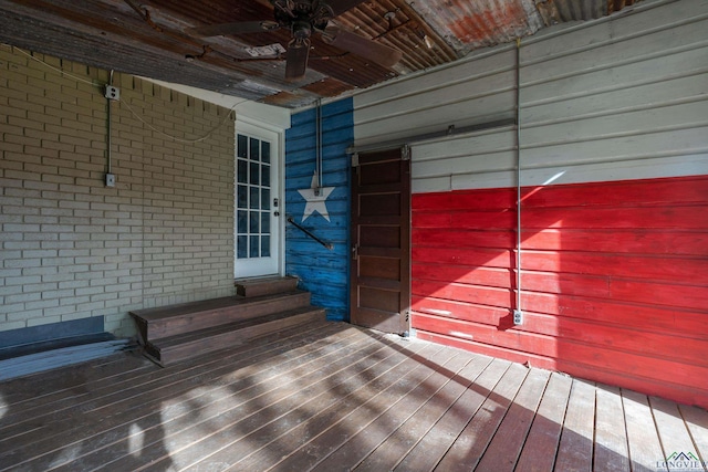 deck featuring ceiling fan