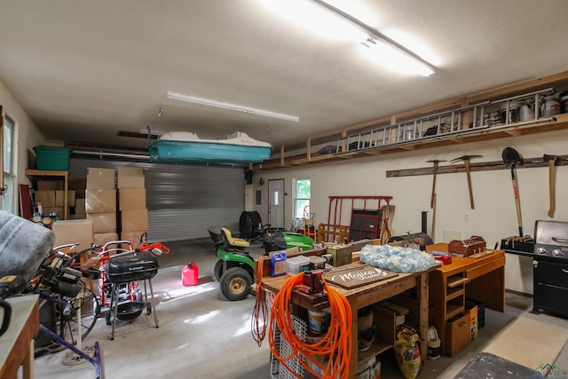 325 Laurel Ln, Holly Lake Ranch, TX 75765 - view of garage