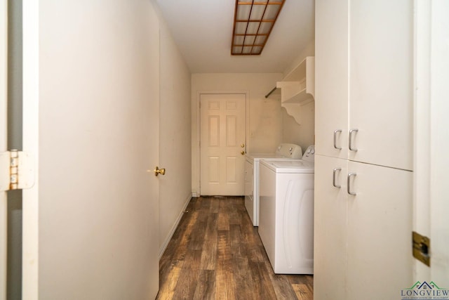 620 County Road 3332, Omaha, TX 75571 - laundry room featuring cabinet space, washer and clothes dryer, and dark wood-style floors