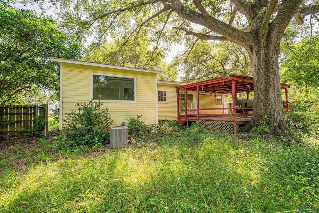 301 Rawley, Longview, TX 75601 - photo 3