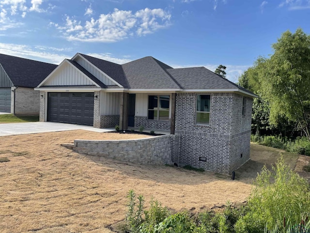 view of front of home featuring a garage