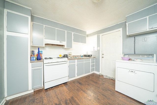 kitchen featuring washer / dryer, white gas range oven, a textured ceiling, and dark hardwood / wood-style flooring