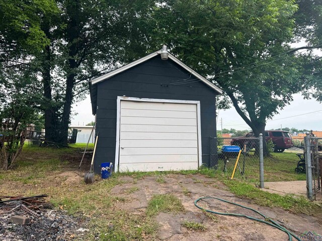 111 S Riddle Ave, Mount Pleasant, TX 75455 - photo 15