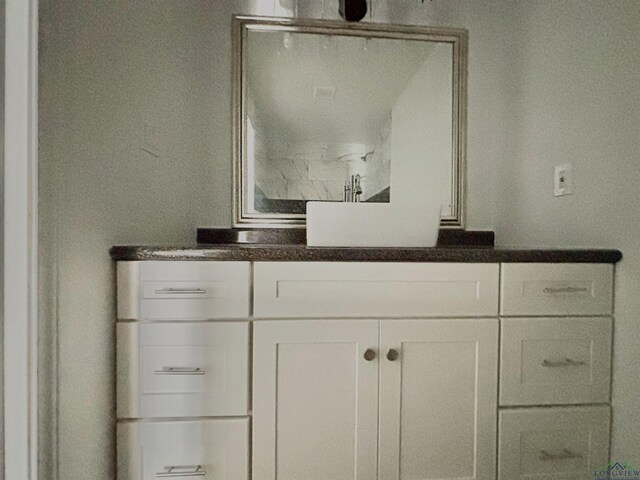 68 Eason Ln, Atlanta, TX 75551 - bathroom with a walk in shower and vanity