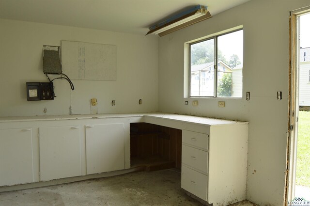 105 W Highland Ave, Longview, TX 75602 - view of unfurnished office