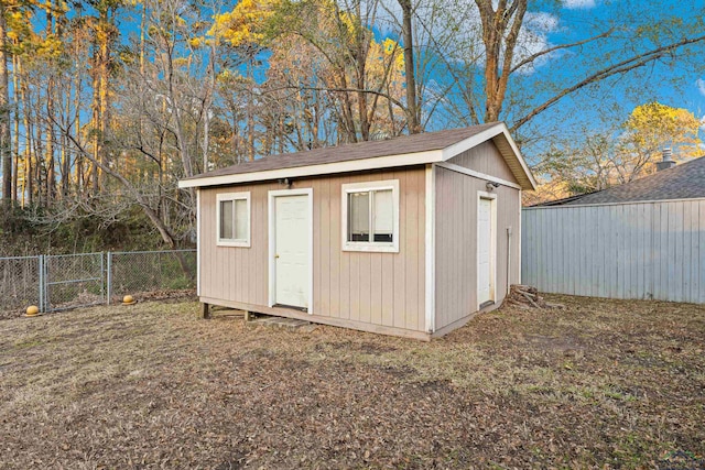 view of outbuilding