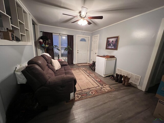 living room with ceiling fan, wood-type flooring, and ornamental molding