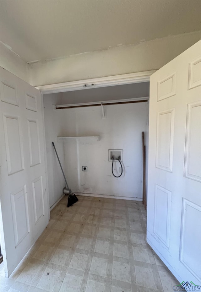 laundry room with electric dryer hookup and hookup for a washing machine