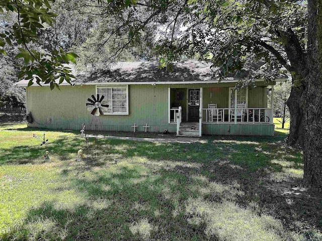 221 Crawford St, Gilmer, TX 75644 - photo 1
