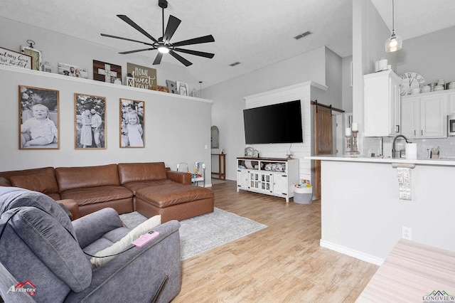 111 Adams St, Center, TX 75935 - photo 2