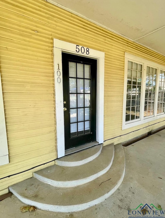 view of exterior entry