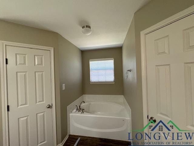 bathroom featuring a bathing tub