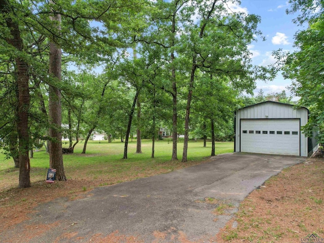 view of detached garage