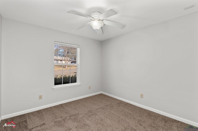 unfurnished room with carpet floors and ceiling fan