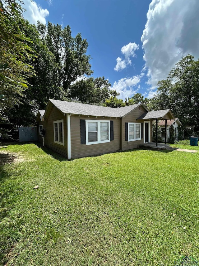 309 Boren St, Henderson, TX 75652 - photo 2