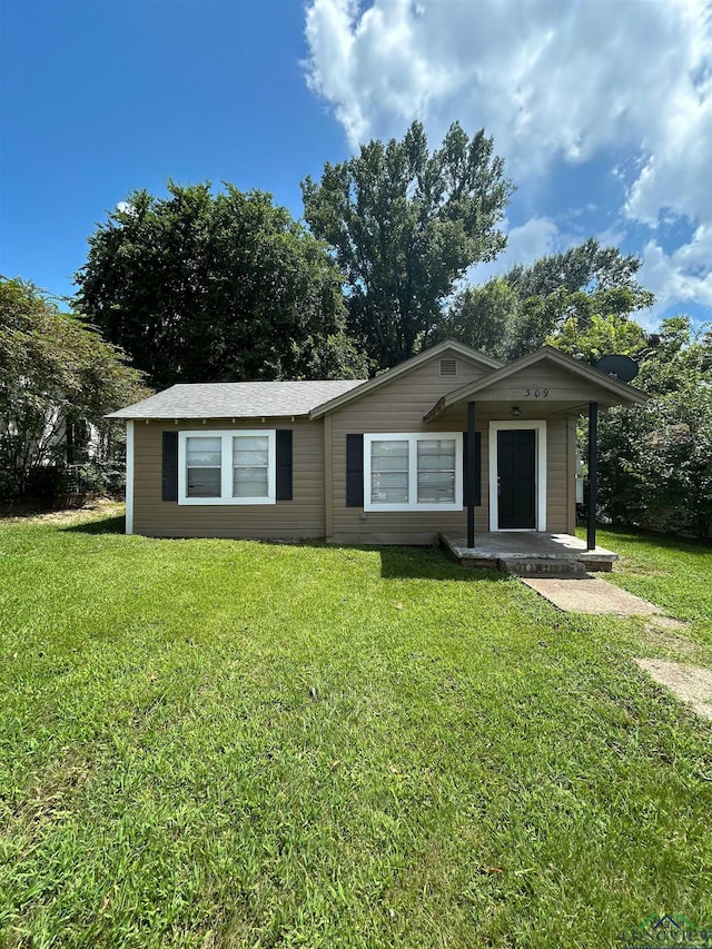 309 Boren St, Henderson, TX 75652 - photo 1