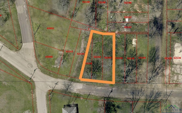 407 E Miller Ave, Gladewater, TX 75647