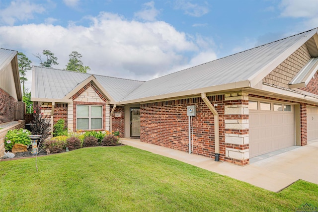 1807 Yellowstone Dr, Longview, TX 75605 - photo 1