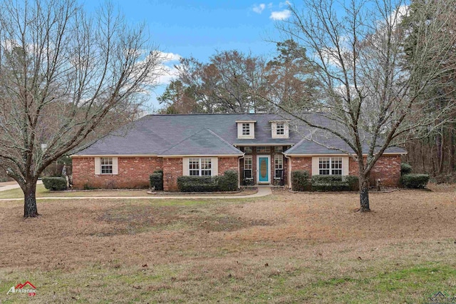 view of front of house with a front yard