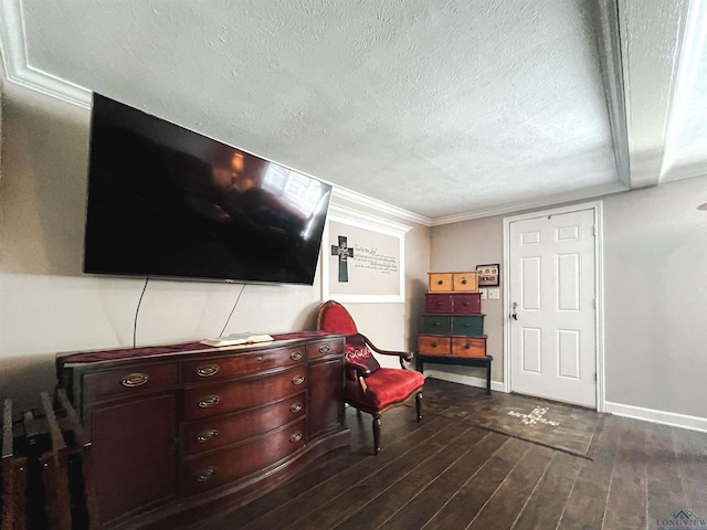 8227 N Kings Hwy, Texarkana, TX 75503 - living area with a textured ceiling and dark wood-type flooring