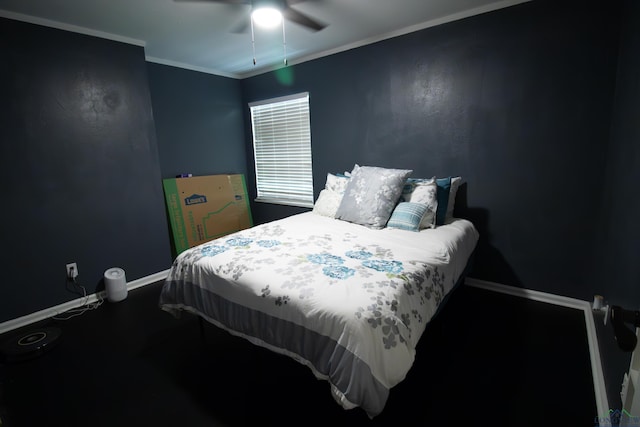 bedroom with ceiling fan, ornamental molding, and baseboards