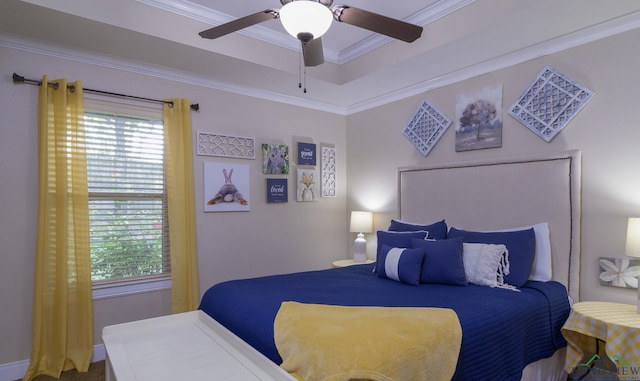 905 Woodridge Cir, Longview, TX 75601 - bedroom with crown molding, multiple windows, and ceiling fan
