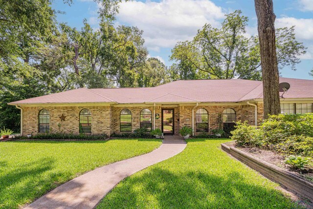 313 S Montgomery St, Gilmer, TX 75644 - photo 1