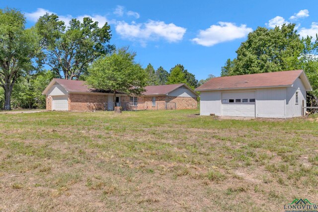 688 Inwood St, Mineola, TX 75773