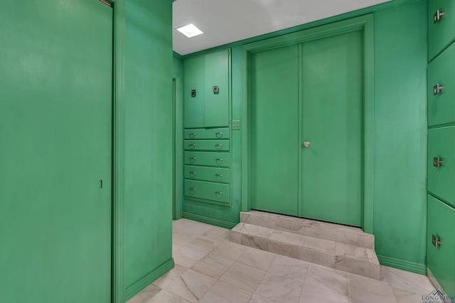 1228 Hillcrest Dr, Longview, TX 75601 - view of closet