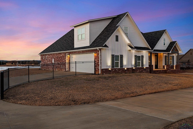 view of front of house featuring a garage