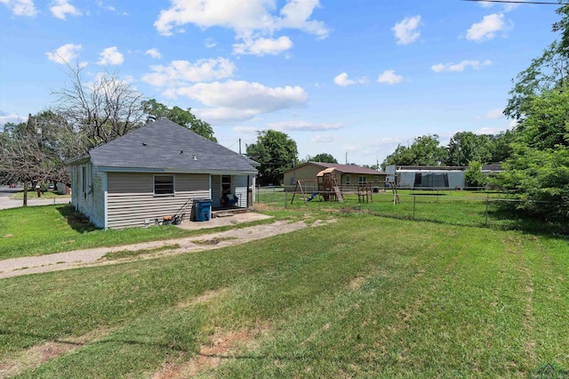 1105 N Bolivar, Marshall, TX 75670 - view of yard