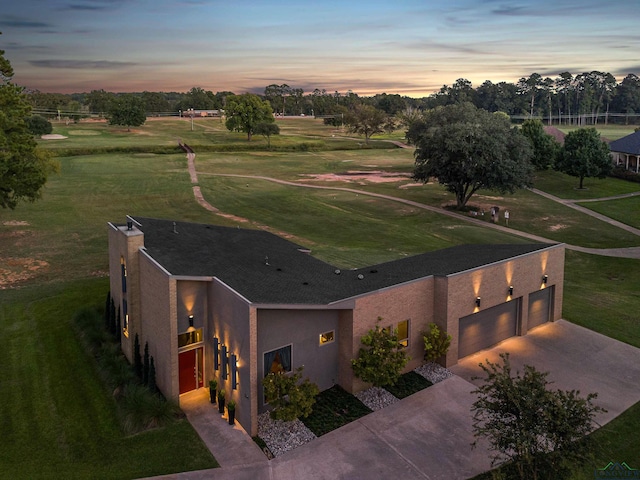 view of aerial view at dusk