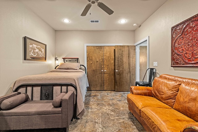 carpeted bedroom featuring ceiling fan