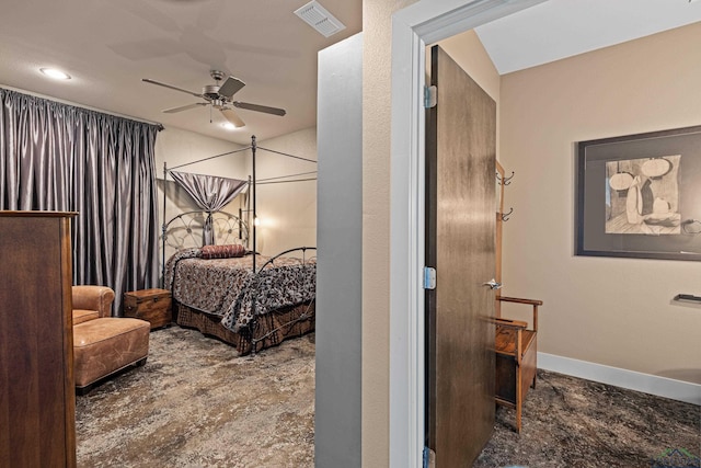 bedroom featuring ceiling fan