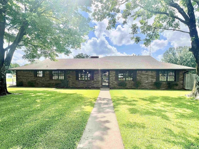 5608 Hillcrest Dr, Texarkana, TX 75503 - photo 1