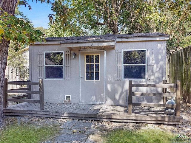 view of outbuilding