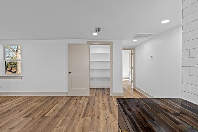 unfurnished bedroom featuring light hardwood / wood-style floors