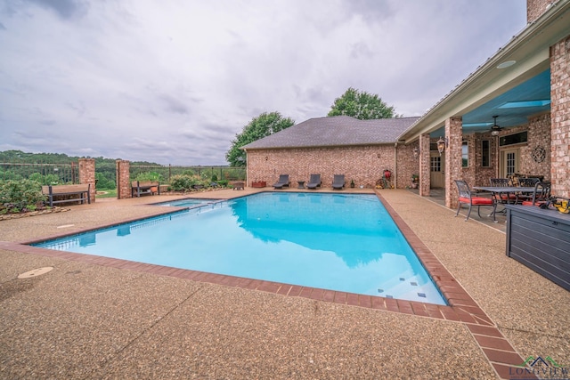 335 Winding Way, Hallsville, TX 75650 - view of swimming pool with an in-ground hot tub, a patio area, and ceiling fan