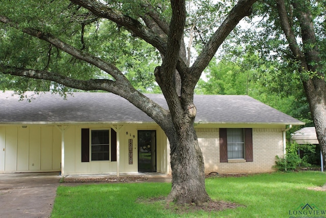 819 Carlisle Dr, Kilgore, TX 75662 - photo 3