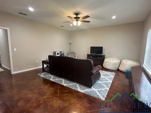 102 Hollister, Henderson, TX 75654 - photo 6