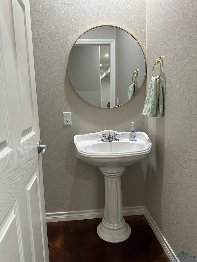 102 Hollister, Henderson, TX 75654 - photo 19