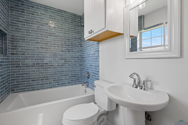 20505 Flat Creek Dr, Chandler, TX 75758 - bathroom with toilet and shower / tub combination
