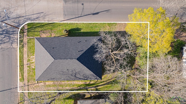 1104 N Bolivar St, Marshall, TX 75670 - drone / aerial view