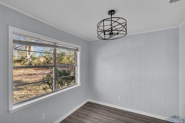 empty room featuring hardwood / wood-style floors