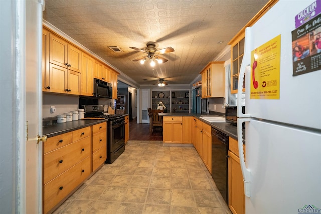 kitchen featuring black appliances, sink, ceiling fan, kitchen peninsula, and crown molding